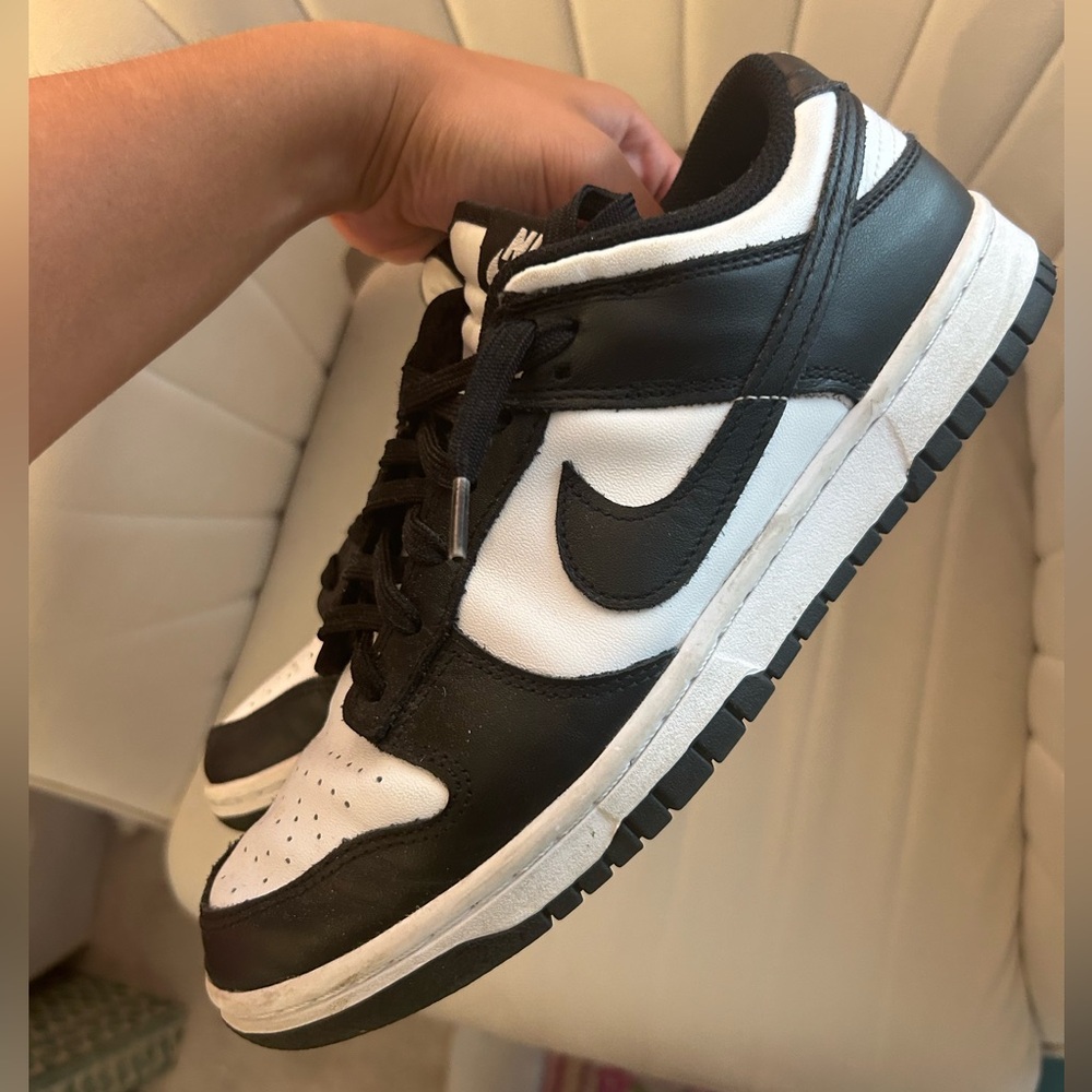 NIKE PANDA DUNKS